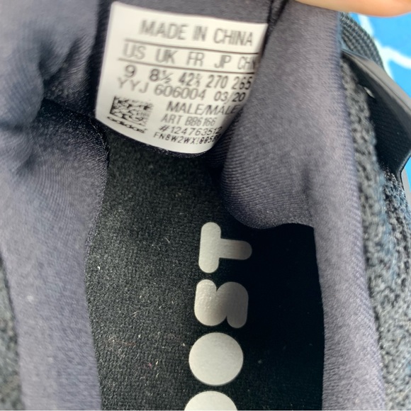 Adidas Women’s size 10 Ultraboost 4.0 core black triple white low top dna wmns - Picture 3 of 11